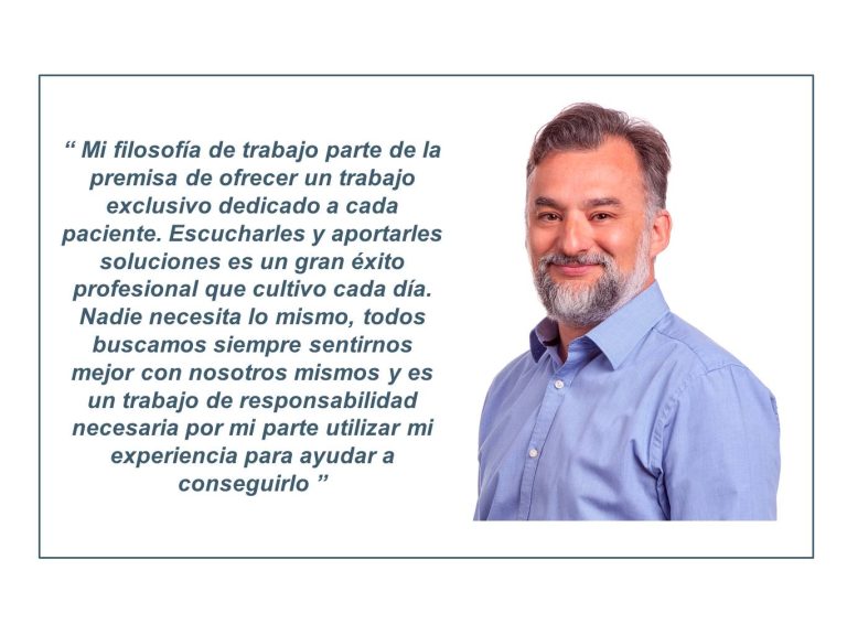 El cirujano plástico Eduardo Avilés Martín especialista en pecho y abdomen en Madrid.