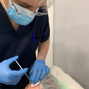 Dr Señarís en quirofano FEMM
